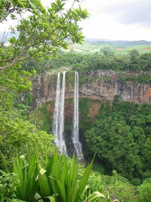 Cascades Chamarel 1.jpg